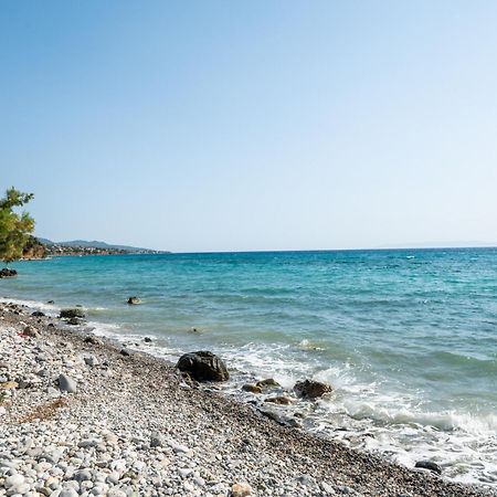 Thea Seaview Luxury Living Villa Kalamata Exterior photo
